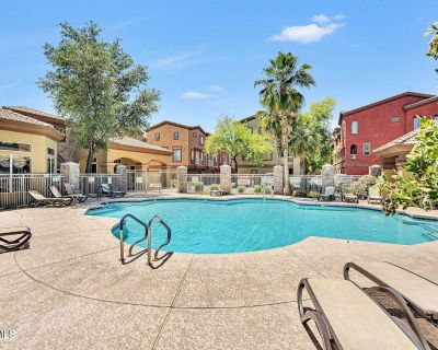 3 Bedroom 2BA 1815 ft Condo For Sale in Phoenix, AZ