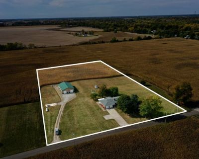 2 Bedroom 3BA 1676 ft Single Family Home For Sale in MARKLEVILLE, IN