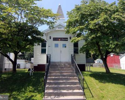 1 Bedroom 1BA 728 ft Single Family Home For Sale in LEWISTOWN, PA