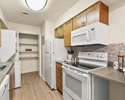 2 Bedroom 1BA 946 ft Pet-Friendly Apartment For Rent in Huntington, WV