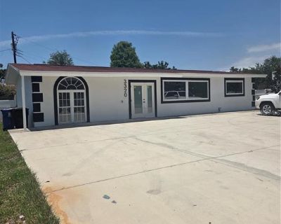 3 Bedroom 1BA 1171 ft Apartment For Rent in St Petersburg, FL