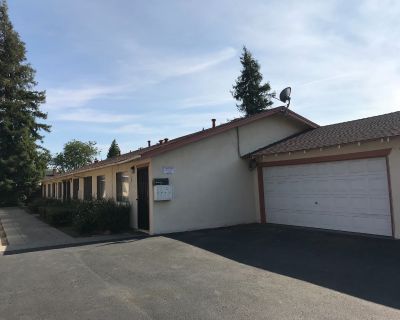 2 Bedroom 2BA 840 ft Apartment For Rent in Modesto, CA
