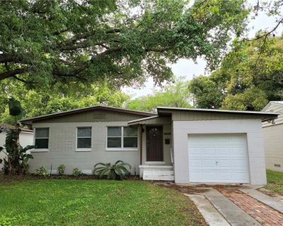 3 Bedroom 1BA 1089 ft Apartment For Rent in Orlando, FL