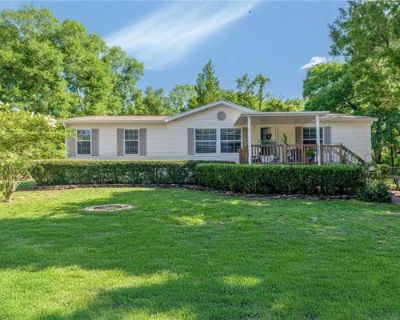 3 Bedroom 2BA 1404 ft Manufactured Home For Sale in BELLEVIEW, FL