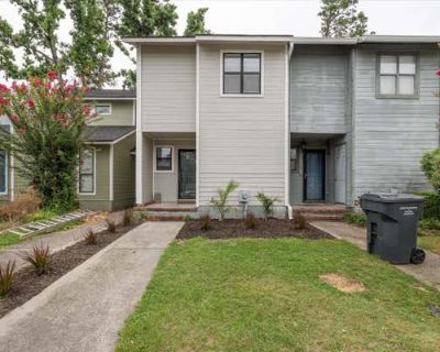 2 Bedroom 3BA 1310 ft Townhouse For Sale in MARTINEZ, GA