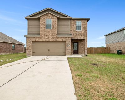 4 Bedroom 2BA 2329 ft Single Family House For Rent in Kyle, TX