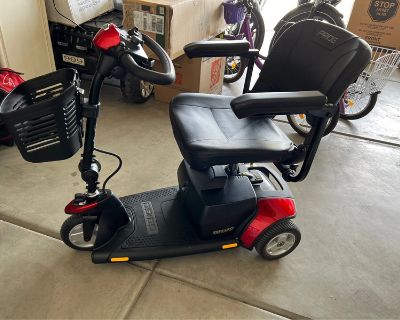 Pride GO-GO Elite Traveller 3-Wheel Mobility Scooter SC40E