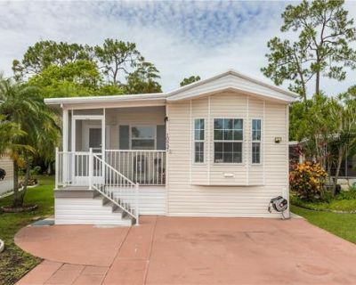 2 Bedroom 1BA 945 ft Manufactured Home For Sale in ESTERO, FL