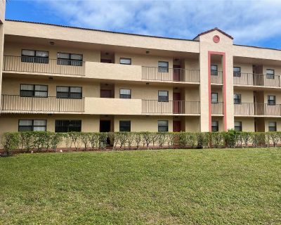 2 Bedroom 2BA 820 ft House For Rent in Miramar, FL
