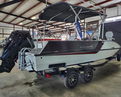 Lowe Boats SD224 2025