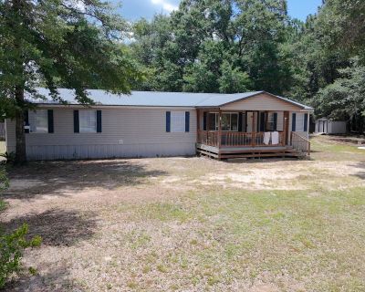 5 Bedroom 3BA 2100 ft Mobile Home For Sale in DeFuniak Springs, FL