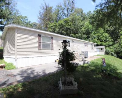3 Bedroom 2BA 1360 ft Manufactured Home For Sale in SLATINGTON, PA