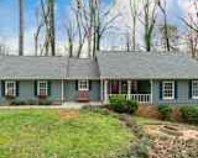 1 Bedroom 1BA House For Rent in Lilburn, GA 570 Village Green Ct SW