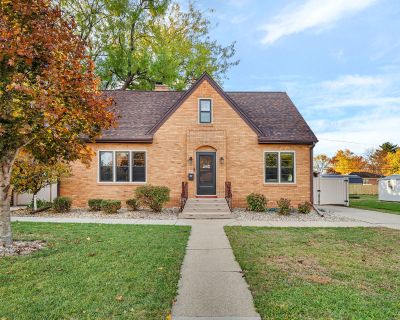 4 Bedroom 2BA 2070 ft Single Family House For Sale in Streator, IL