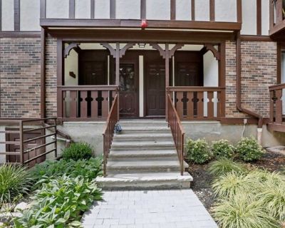 Stowe Ln, Mahwah, Condo For Sale