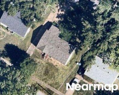 3 Bed 1.5 Bath Preforeclosure Property in Saint Louis, MO 63135 - Edgehill Dr