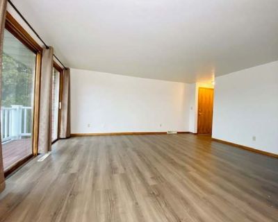 3037 Humboldt Rd.. image_url. W/D hookup Patio / balcony Dishwasher Garage Range Refrigerator Unit Amenities dishwasher patio / balcony range refrigerator w/d hookup Property Amenities parking garage. 3 Bedroom. 1.5 Bathroom. 0 ft