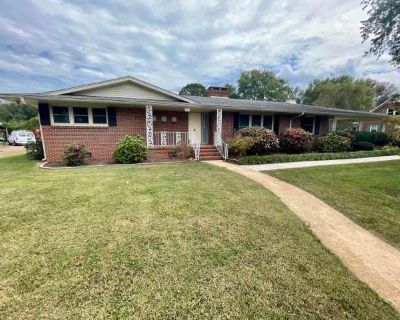 3 Bedroom 2.5BA 0 ft Apartment For Rent in Athens, AL