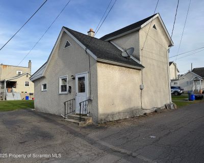 1 Bedroom 1BA 723 ft Single Family House For Rent in Scranton, PA