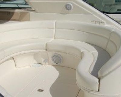 Buy Custom Cushions and Upholstery for Boats in Miami