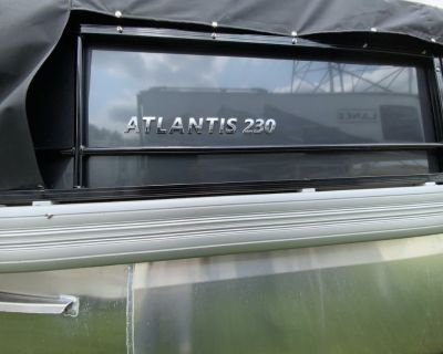 Landau 230 Sport Rear Lounge TriLog 2023