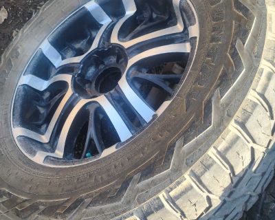 35x12.50R20LT Toyo Open Country on Ford F-150 wheels