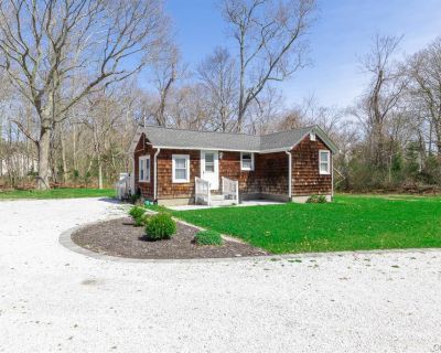 2 Bedroom 1BA 890 ft House For Rent in Westhampton Beach, NY