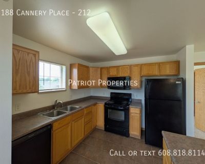 2 Bedroom 2BA 1080 ft Pet-Friendly Apartment For Rent in Sun Prairie, WI