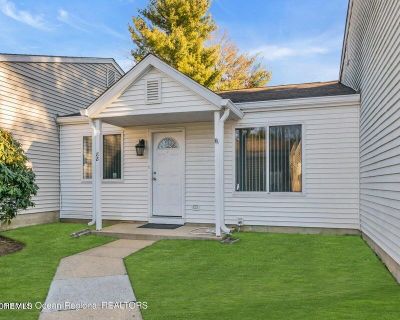 1 Bedroom 1BA 1035 ft Apartment For Rent in Freehold, NJ