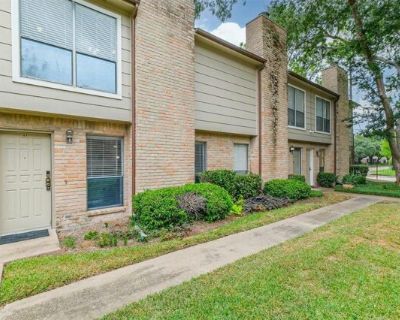 Wilcrest Dr Apt,houston, Condo For Sale