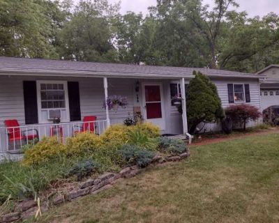 3 Bedroom House in Houserville For Rent Dec 22, 2025. image_url. W/D hookup Patio / balcony Hardwood floors Pet friendly Garage Carpet Unit Amenities carpet hardwood floors patio / balcony w/d hookup Property Amenities pet friendly parking garage cats allowed dogs allowed. Pets allowed. 3 Bedroom. 1 Bathroom. 1176 ft