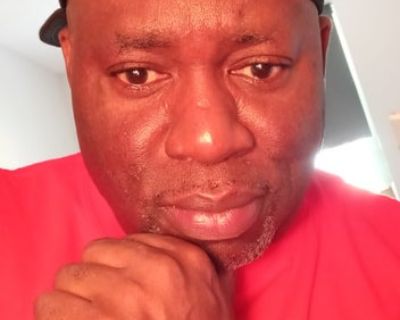 $200 /week. Age: 58 * Smoker?: No * Any pets?: No * Occupation: Professional * Interests: sports, nature, family, comedy, eating, socializing, computers, culture, church, spirituality, laughing, peace, healthy living, networking, conversation * Gender: Male. Non-smoking room preferred. No pets, please. Males preferred. Age preference: 40 - 60. Looking in: East Harlem , Harlem , Morningside Heig...