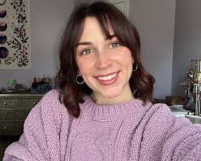 Student. Budget: $800 per month. Ready to move: now. Seeking a 6 months stay. Looking for myself. I m easy going and free-spirited. I love to travel and explore nature. I have many passions and love a deep conversation. I enjoy a good balance of alone time and connection! I clean up after myself and willing to contribute to household upkeep.