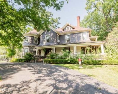 5 Bedroom 4BA 5410 ft Single Family Home For Sale in AMSTERDAM, NY