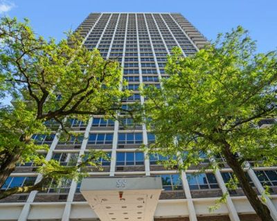 2 Bedroom 1BA Condominium For Sale in CHICAGO, IL