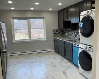 2 Bedroom 1BA 850 ft Apartment For Rent in Groton, CT