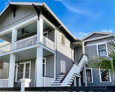 2 Bedroom 2BA 2770 ft² Furnished Home For Rent in Galveston, TX