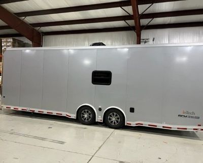 Aluminum Race Trailer with Bathroom and Sleeping Quarters