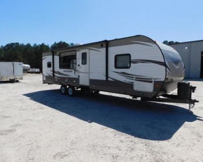 2018 Wildwood Forest River 27RKSS Camper with Rear Kitchen
