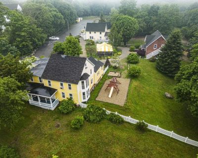 8709 ft Commercial Property For Sale in Amesbury, MA