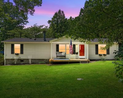 3 Bedroom 2BA 1352 ft Mobile Home For Sale in Dickson, TN