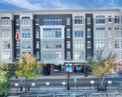 1 Bedroom 1BA 917 ft Condominium For Sale in LAKELAND, FL