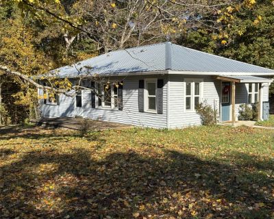 2 Bedroom 1BA 1170 ft Single Family House For Sale in Nunnelly, TN