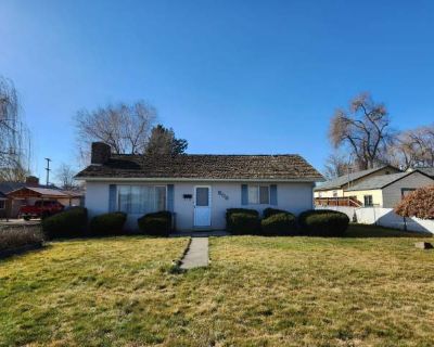 2 Bedroom 1BA 1008 ft Apartment For Rent in Yakima, WA