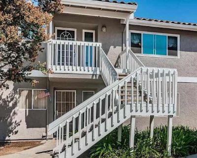 Available on: now. Unfurnished. Parking available * LGBTQ+ friendly * Students welcome. Super cute 12 10 room in Vista, with included garage spot, private laundry room, furnished balcony, pool/hot tub & a lounge area! There is also 9 public parking spaces ( 1 disabled ) when you drive into the facility. in a quiet residential area whilst being 3 minutes from downtown Vista. It s close to the ex...