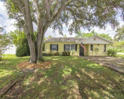 2 Bedroom 1BA 892 ft Single Family Home For Sale in VERO BEACH, FL