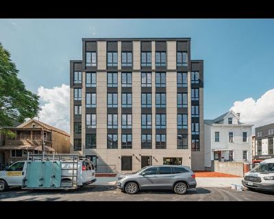 boubacar cissoko (Has an Apartment) on iROOMit. Room in the 3 Bedroom 1BA...