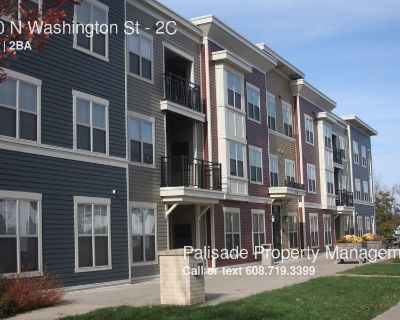 2 Bedroom 1BA 842 ft Apartment For Rent in Platteville, WI