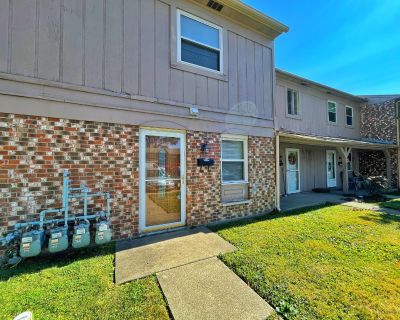 2 Bedroom 1BA 1024 ft Condo For Sale in Middletown, OH