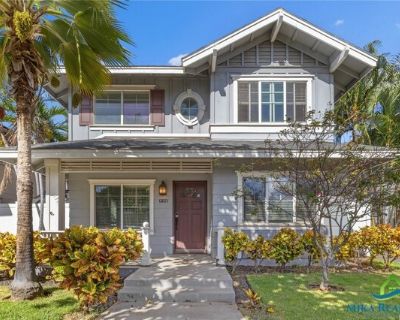 91-1018 Kaikala St. Discover your new neighborhood with this two-story 1,719 square foot home built in 2006. Featuring 4 bedrooms and 3 bathrooms with high ceilings and open staircase. Fully equipped kitchen, includes a refrigerator, range, oven, range hood, dishwasher, and disposal. Complete with essentials such as a washer, dryer, and water heater, a/c, basic wifi. Photovoltaic offers lower m...